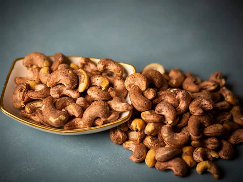 بادام هندی با پوست کبابی با طعم اصیل و دلچسب